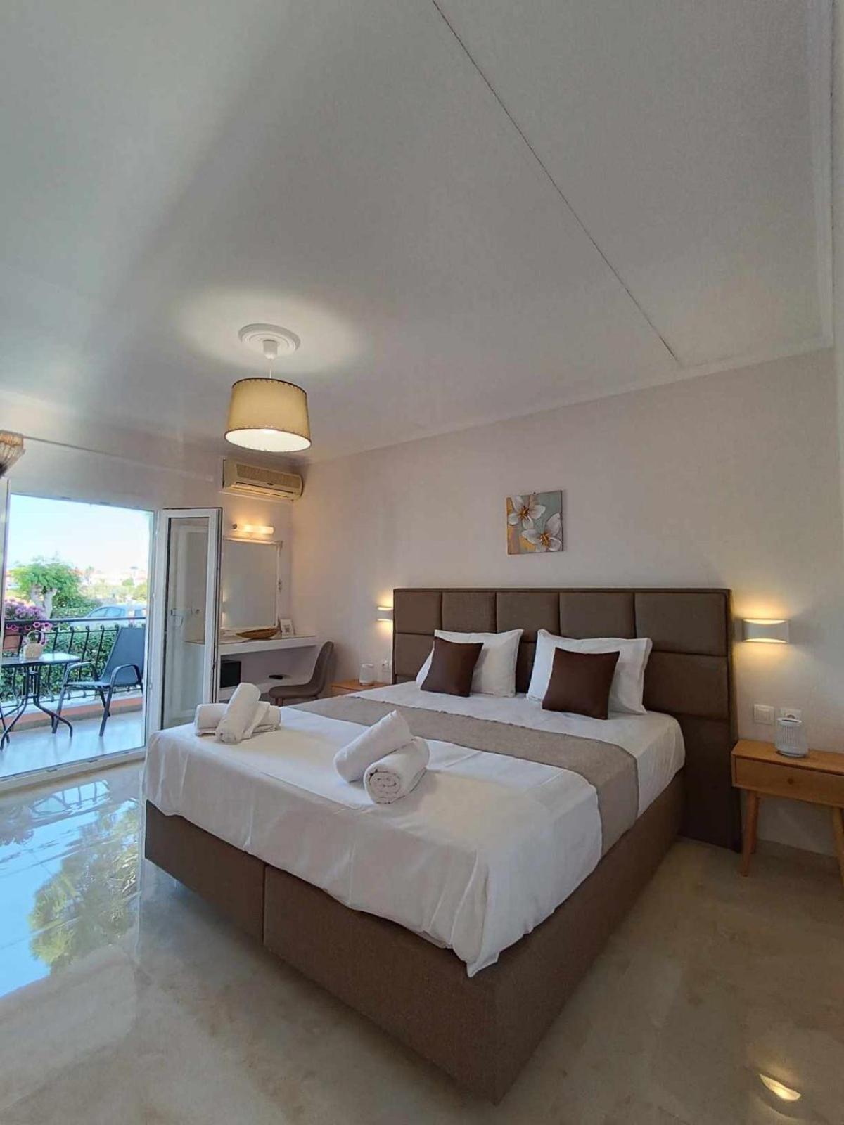 Roussa'S Apartments Laganas Zewnętrze zdjęcie