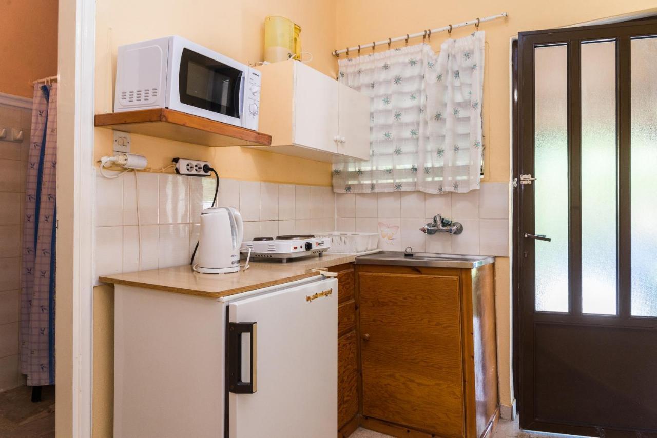 Roussa'S Apartments Laganas Zewnętrze zdjęcie