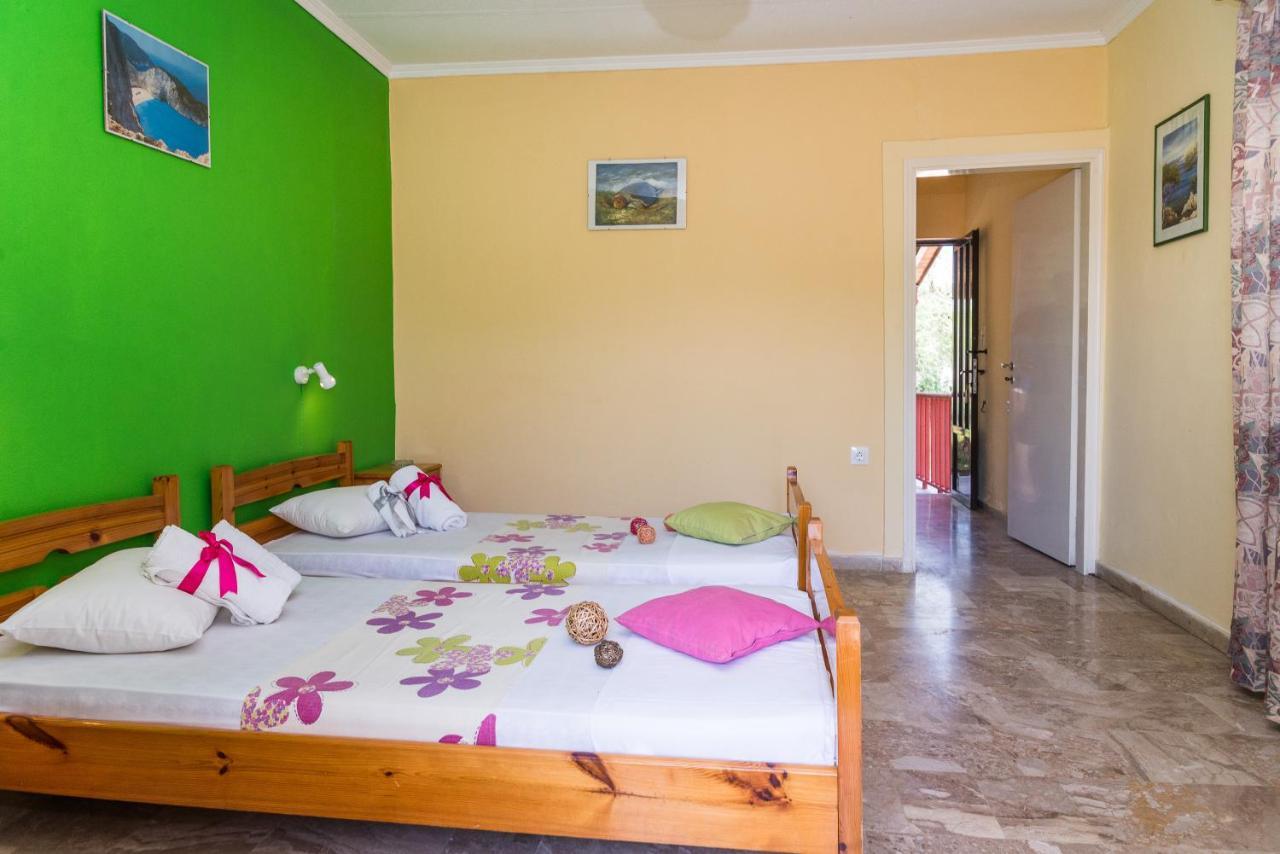 Roussa'S Apartments Laganas Zewnętrze zdjęcie