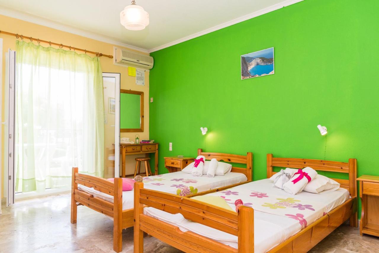 Roussa'S Apartments Laganas Zewnętrze zdjęcie