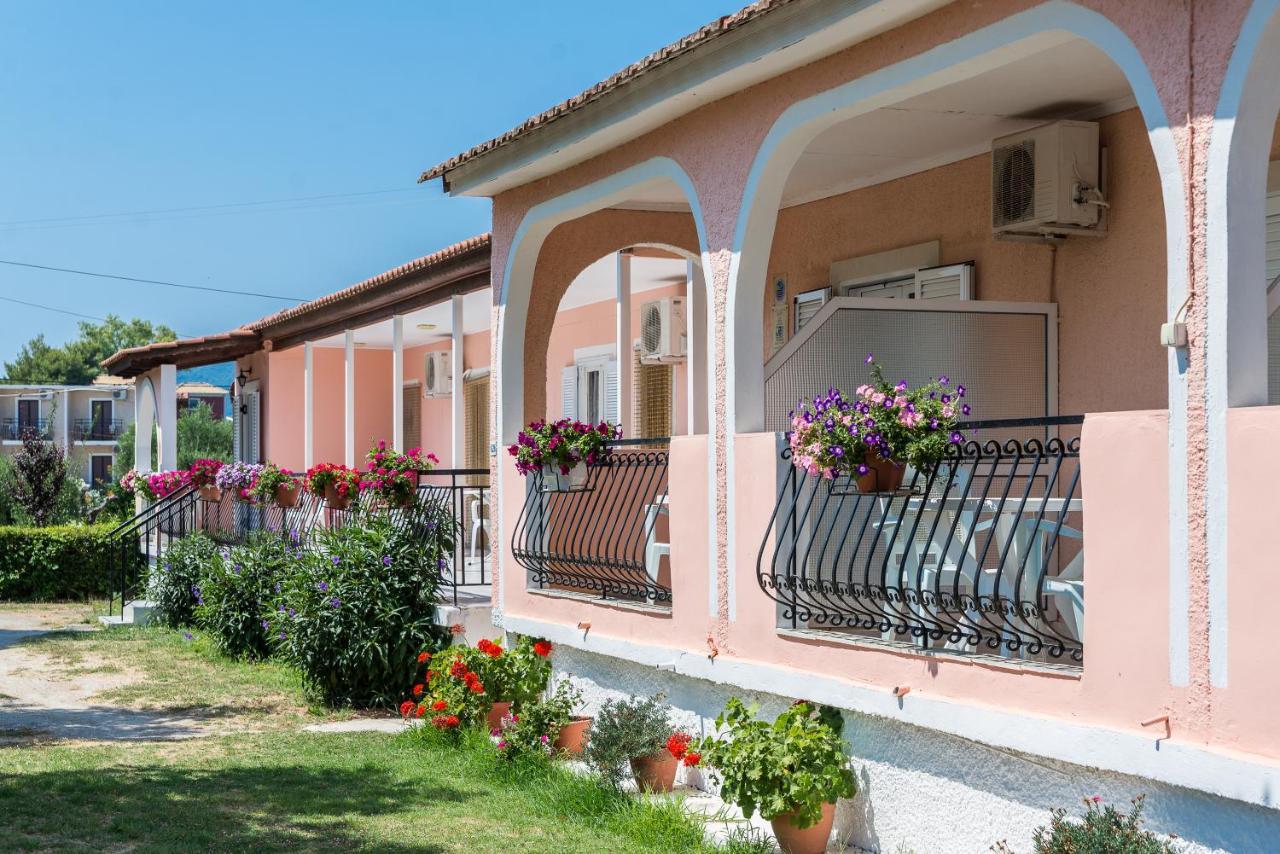 Roussa'S Apartments Laganas Zewnętrze zdjęcie